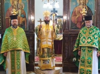 Храм „Св. Дух” в Смолян чества тържествено своя празник