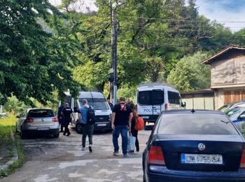 Мащабна операция на пловдивската полиция в Смолян, двама са задържани