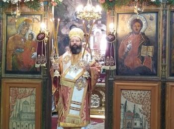 Смолянският епископ Висарион възглави архиерейска света Литургия в храм „Св. вмчца Неделя”, кв. Райково