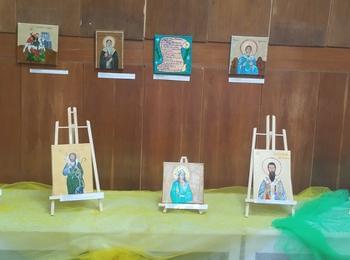 Деца от „Чисти сърца”в Чепеларе нарисуваха икони в подкрепа на млад автор