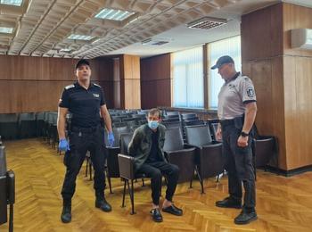 Условна присъда и глоба за румънец, опитал да подкупи полицаи в Чепеларе