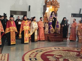 Архиерейска вечерня с петохлебие бе отслужена в храм „Св. Висарион Смоленски”