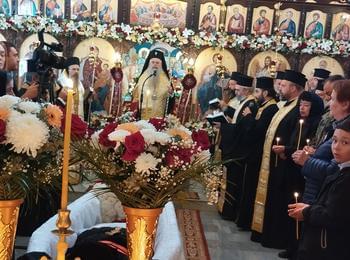 Пловдивският митрополит Николай отслужи опело и погребение на игумения Анастасия в Смолянския манастир „Св. вмчк Пантелеймон”