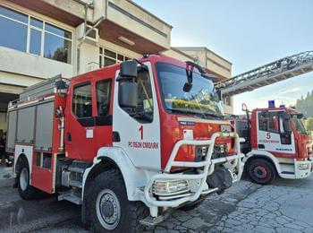 Пожар изпепели къща на многодетно семейство в Устово