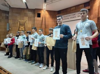 Наградиха победителите в единадесетото математическо състезание "СТОЯН ПОПРАТИЛОВ"