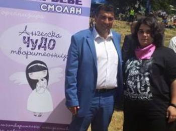  Фондация  „Искам бебе” събра 2651 лв. на Роженския събор, благодарят за подкрепата на областния управител Недялко Славов    