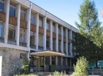 Техническият колеж – Смолян  има свое лого за 25-годишнината си