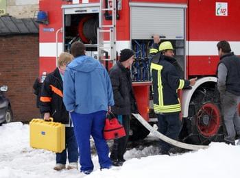 Горя физкултурен салон в училище в Дспат