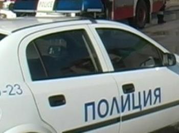 Младежи изпотрошиха кафе-аперитив в Чепеларе