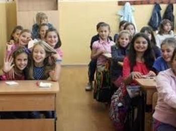 Четири ваканции за учениците тази година  