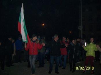 Инго Колар запали орадата в Райково