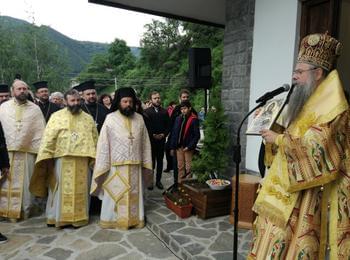  В село Брезе заби камбана