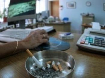 Инспектори извършиха 60 проверки за забрана на тютюнопушене