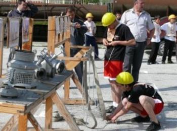 Огнеборци се състезават в пожароприложен спорт