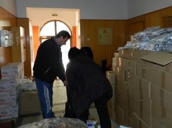Започна раздаването на хранителни продукти на 755 нуждаещи се от община Мадан