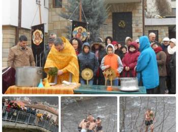 Петима златоградски юнаци се хвърлиха в ледените води на р. Върбица в борба за Христовия кръст