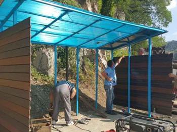  Ремонтираха спирката за междуградски транспорт в Неделино