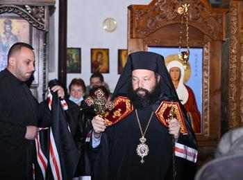   В храм „Св. Георги Победоносец“: Направи ме, мой Спасителю, по-чист и от снега!