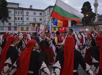 ТК "Родопски кристал" тропна хора на международен фестивал в Турция