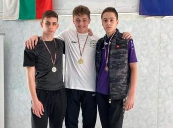 Отново медали за смолянските плувци на турнир в София