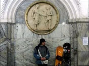 При взривовете в московското метро са загинали повече от 60 човека 