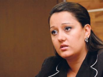  Министър Лиляна Павлова ще разяснява в Смолян програмата за безплатното саниране на жилищни сгради 