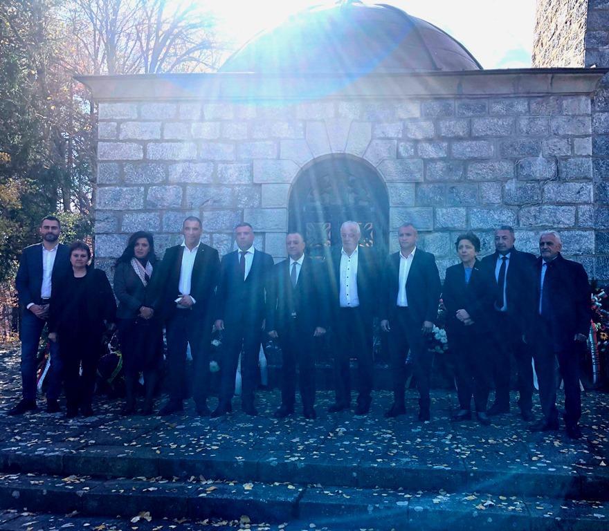 Altative text